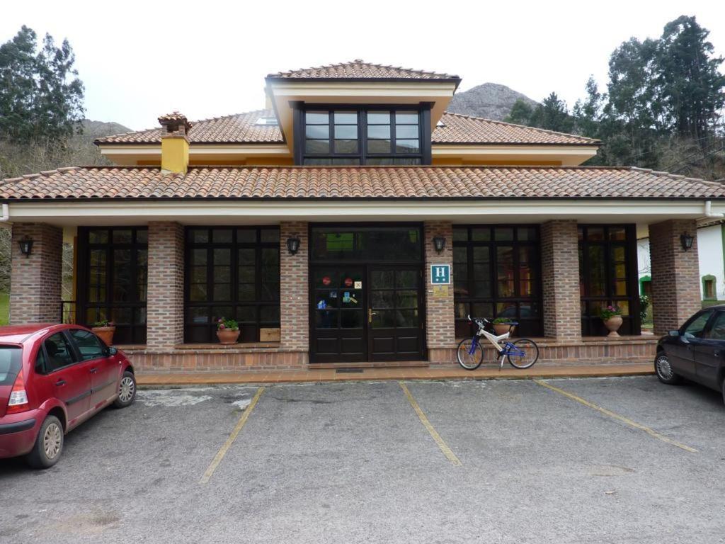 Hotel Benzua Villanueva de Ardisana Zewnętrze zdjęcie
