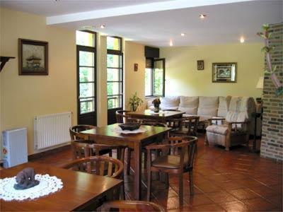 Hotel Benzua Villanueva de Ardisana Zewnętrze zdjęcie