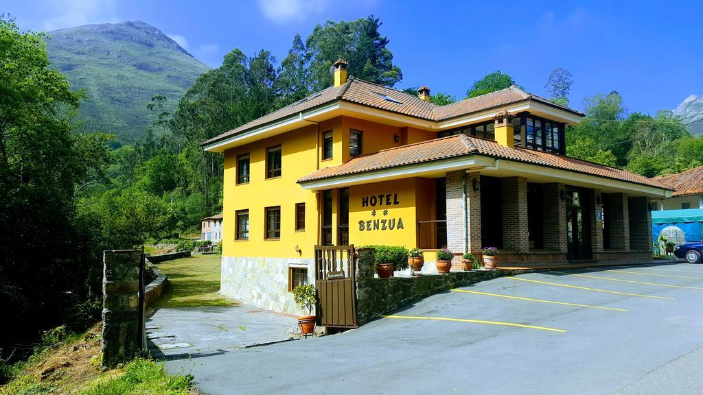 Hotel Benzua Villanueva de Ardisana Zewnętrze zdjęcie